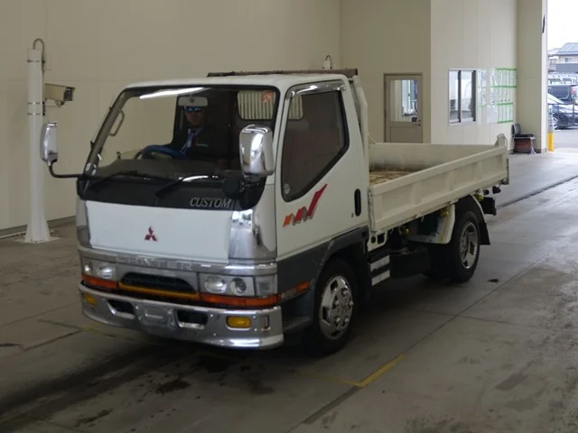 Mitsubishi Fuso Canter  с аукциона в Японии