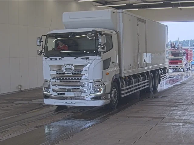Hino Profia  с аукциона в Японии