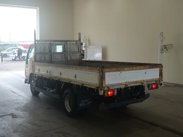 Isuzu Elf  с аукциона в Японии