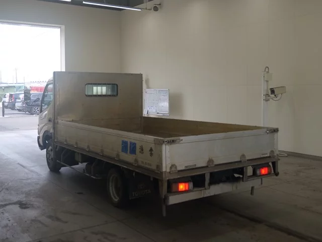 Toyota ToyoAce  с аукциона в Японии