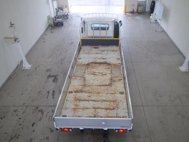 Isuzu Elf  с аукциона в Японии