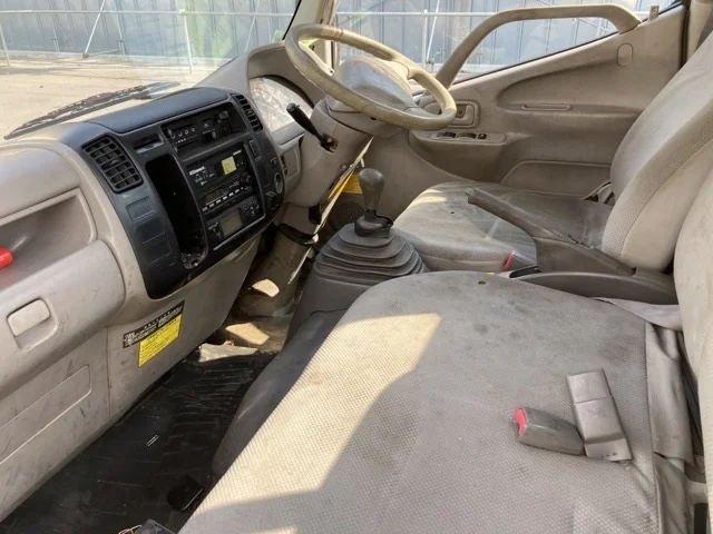 Hino Dutro  с аукциона в Японии