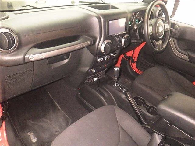 Jeep Wrangler  с аукциона в Японии
