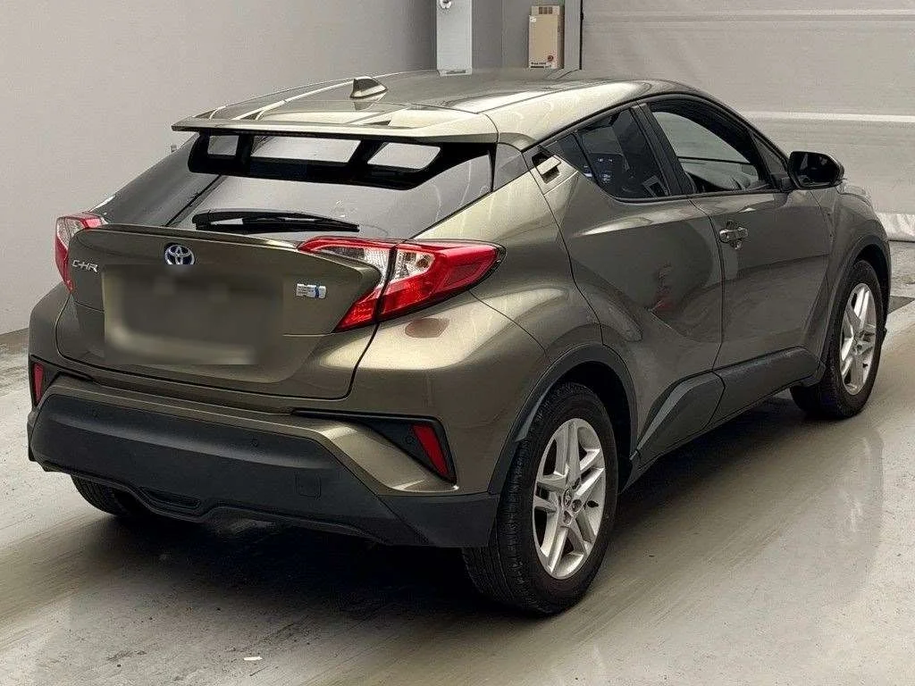 Toyota C-HR  с аукциона в Японии