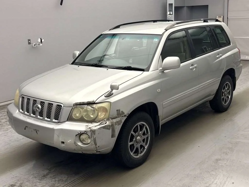 Toyota Kluger V  с аукциона в Японии