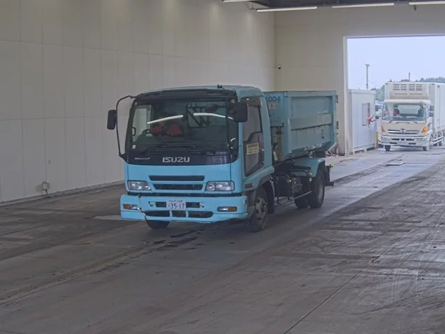 Isuzu Forward  с аукциона в Японии