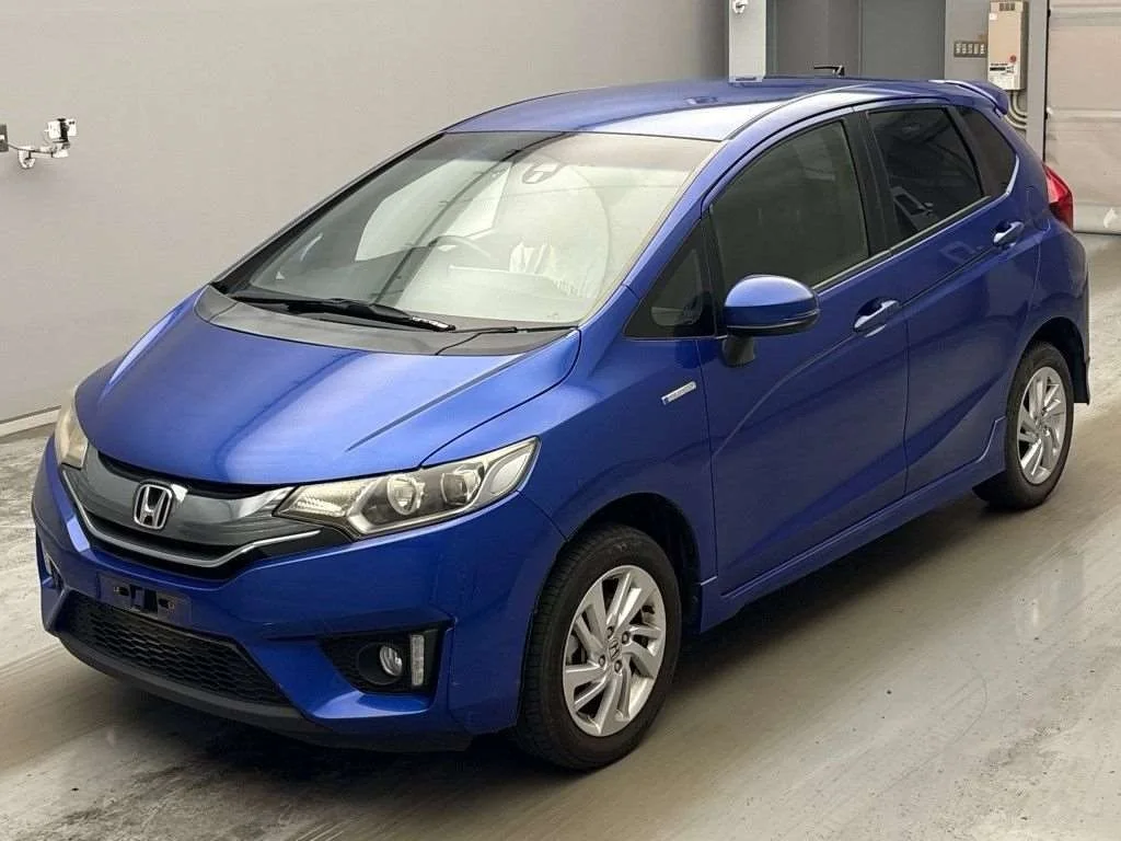 Honda FIT HYBRID  с аукциона в Японии