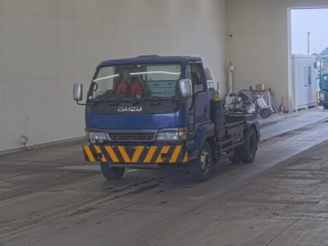 Isuzu Elf  с аукциона в Японии