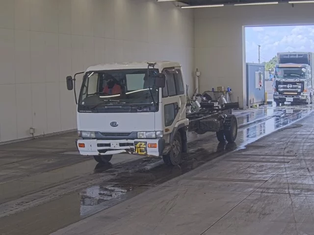 NISSAN DIESEL (UD) CONDOR  с аукциона в Японии