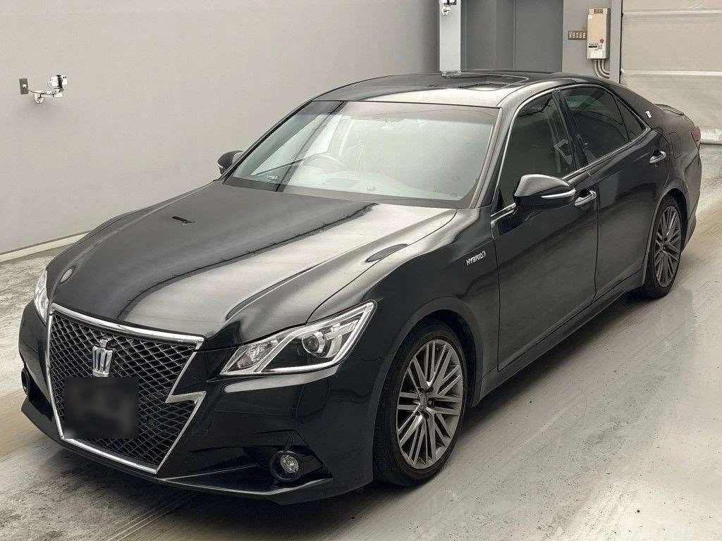 Toyota CROWN HYBRID  с аукциона в Японии