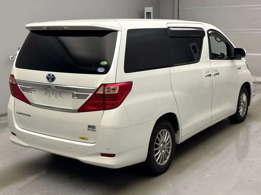 Toyota ALPHARD HYBRID  с аукциона в Японии