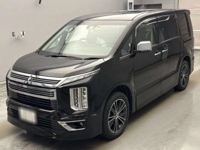 Mitsubishi DELICA D5