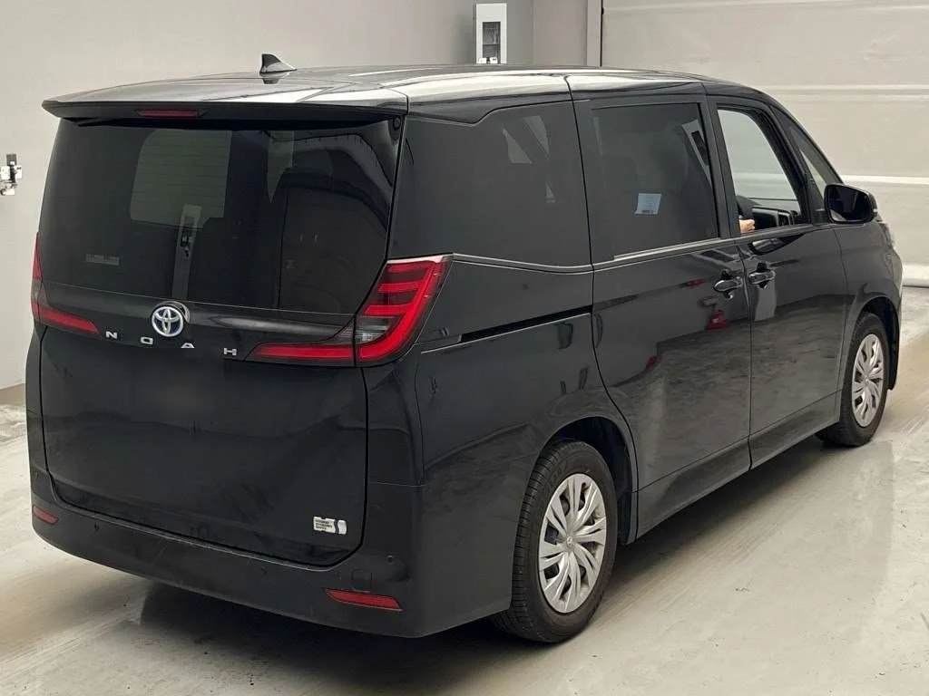 Toyota Noah  с аукциона в Японии