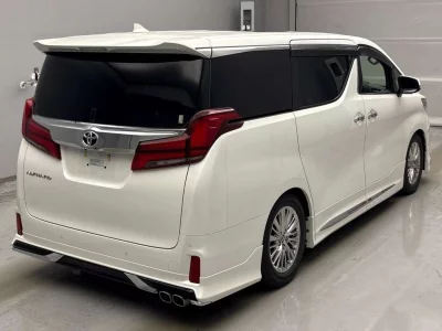Статистика аукционов Toyota Alphard