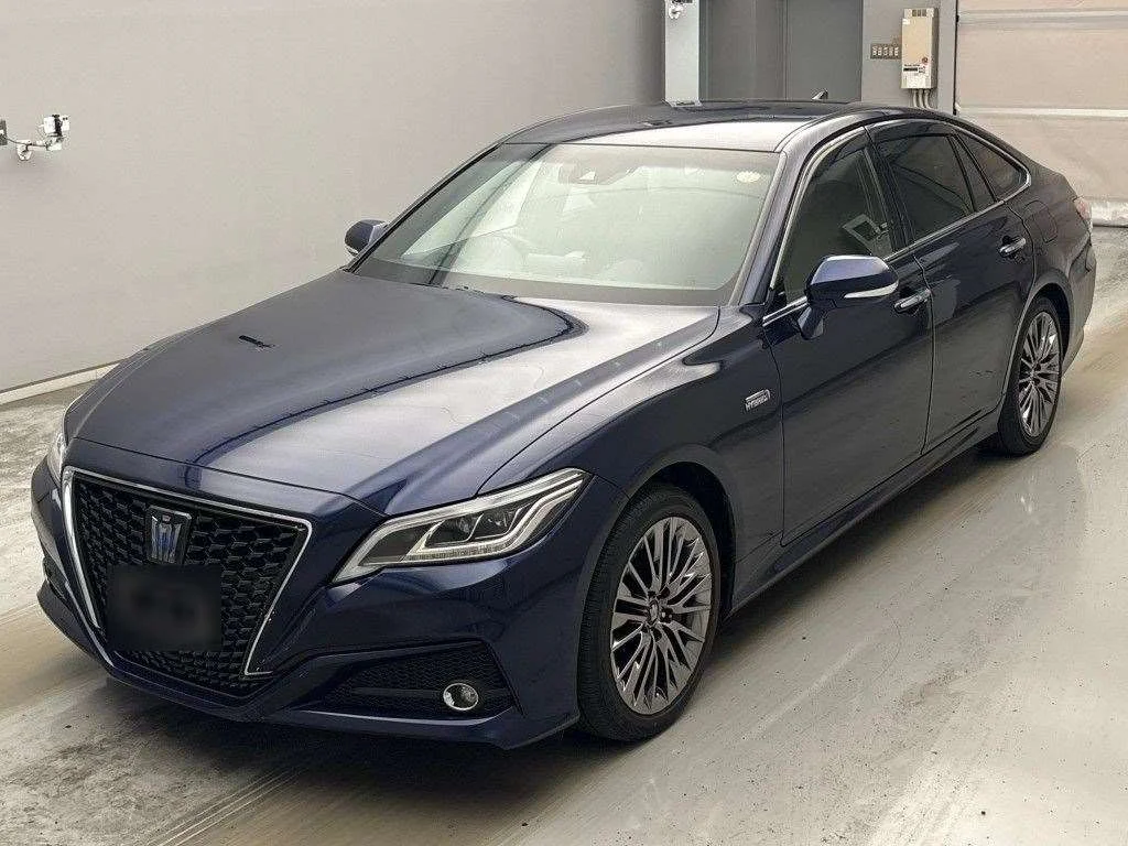 Toyota CROWN HYBRID  с аукциона в Японии
