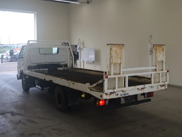 Isuzu Elf  с аукциона в Японии