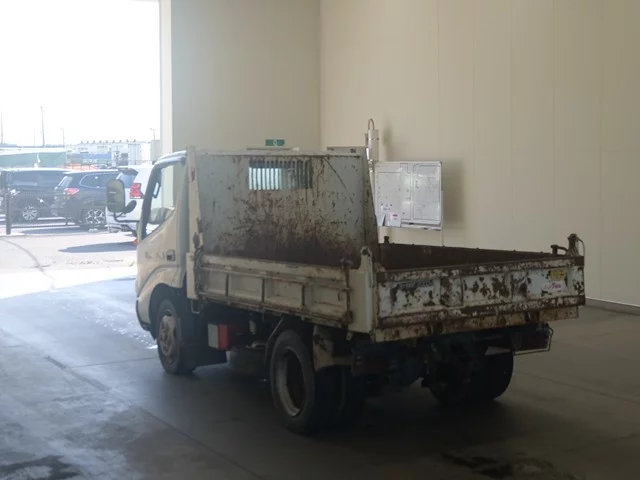 Hino Dutro  с аукциона в Японии