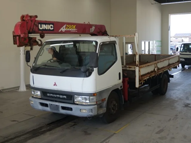 Mitsubishi Fuso Canter  с аукциона в Японии