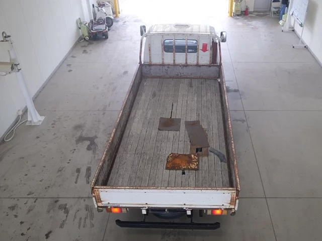 Isuzu Elf  с аукциона в Японии