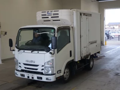 Isuzu ELF