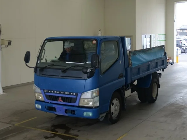 Mitsubishi Fuso Canter  с аукциона в Японии
