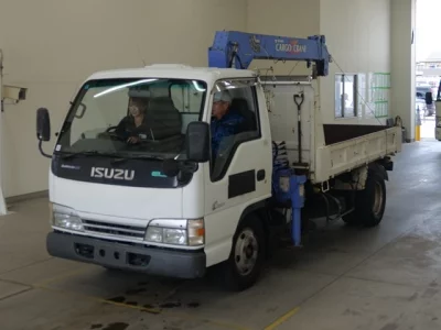 Isuzu ELF