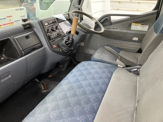 Mitsubishi Fuso Canter  с аукциона в Японии