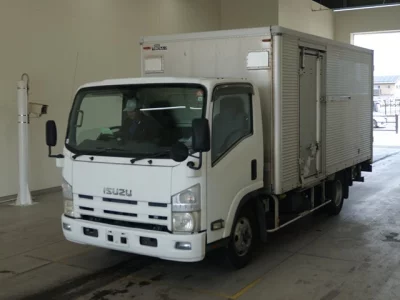 Isuzu ELF