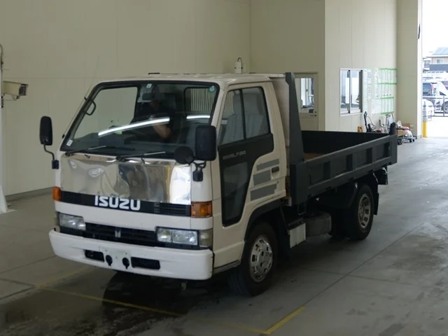 Isuzu Elf  с аукциона в Японии