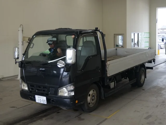 Isuzu Elf  с аукциона в Японии