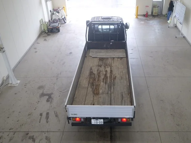 Isuzu Elf  с аукциона в Японии