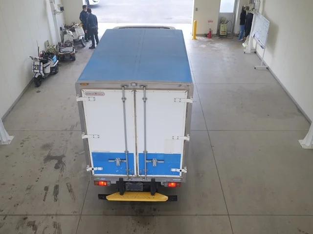 Toyota Dyna  с аукциона в Японии