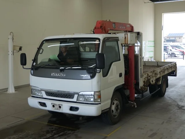 Isuzu Elf  с аукциона в Японии