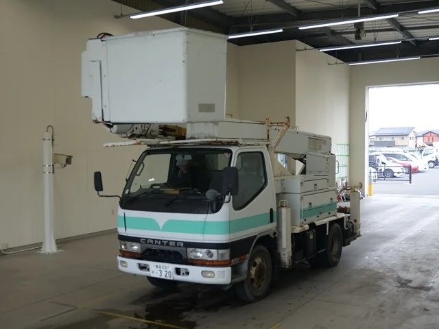 Mitsubishi Fuso Canter  с аукциона в Японии
