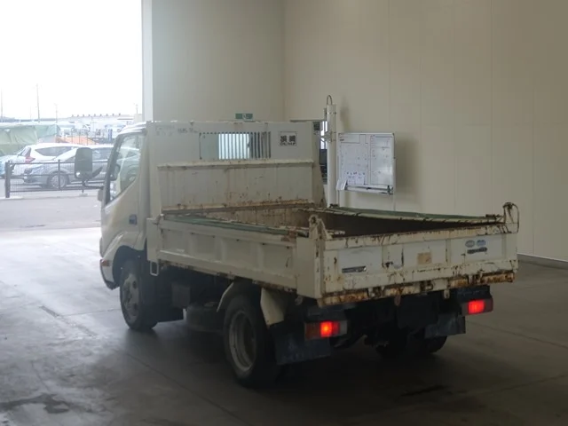 Hino Dutro  с аукциона в Японии