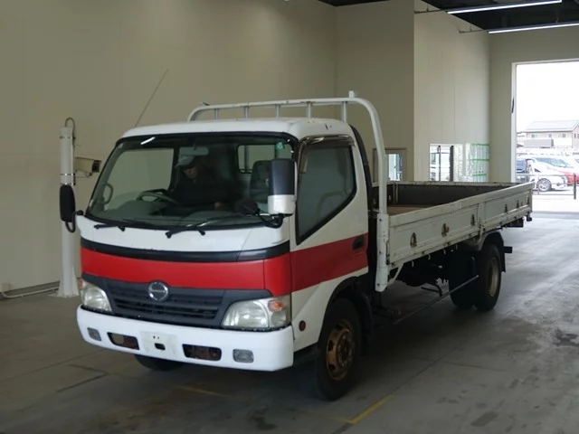 Hino Dutro  с аукциона в Японии