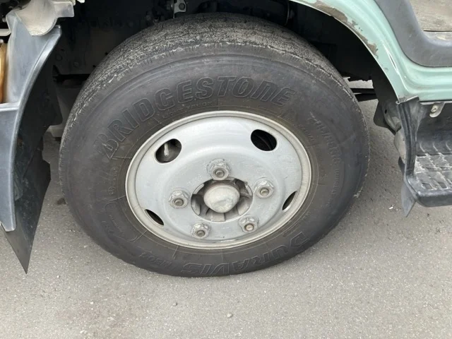 Isuzu Elf  с аукциона в Японии