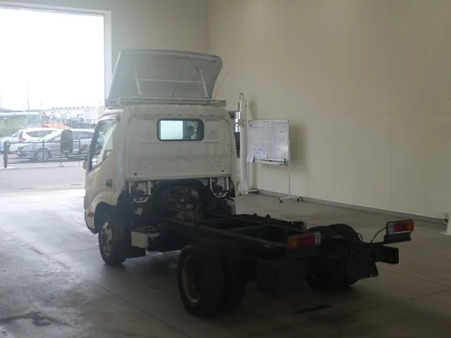 Toyota Dyna  с аукциона в Японии