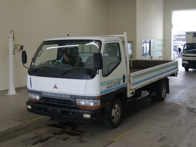 Mitsubishi Fuso Canter  с аукциона в Японии