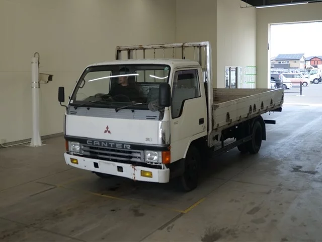 Mitsubishi Fuso Canter  с аукциона в Японии
