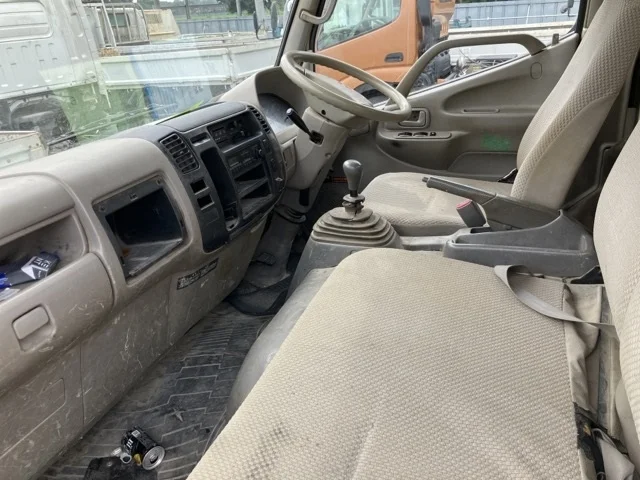Toyota Dyna  с аукциона в Японии