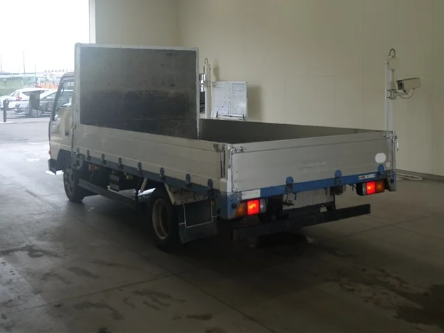 Mitsubishi Fuso Canter  с аукциона в Японии