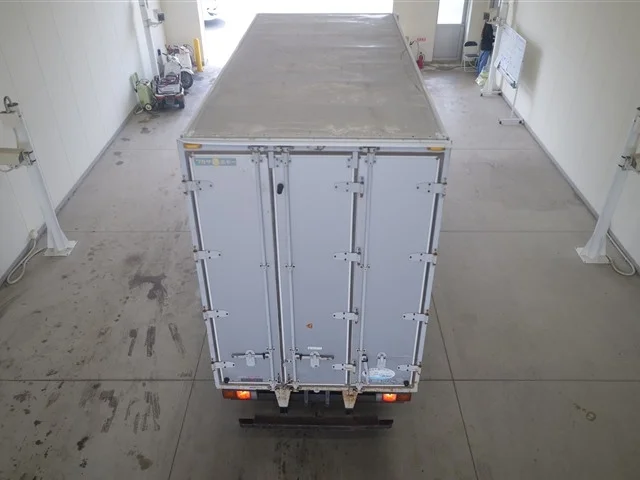 Mitsubishi Fuso Canter  с аукциона в Японии