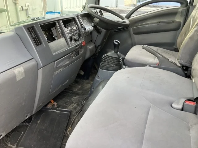 Isuzu Elf  с аукциона в Японии