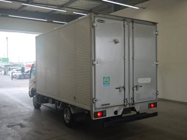 Hino Dutro  с аукциона в Японии