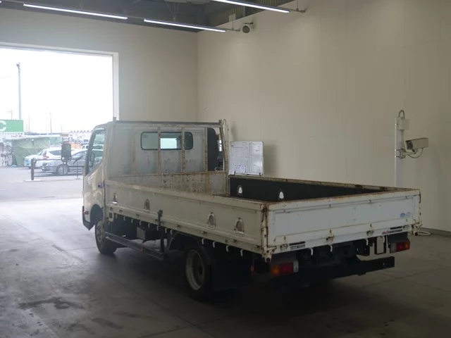 Hino Dutro  с аукциона в Японии