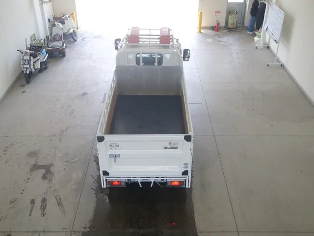 Hino Dutro  с аукциона в Японии