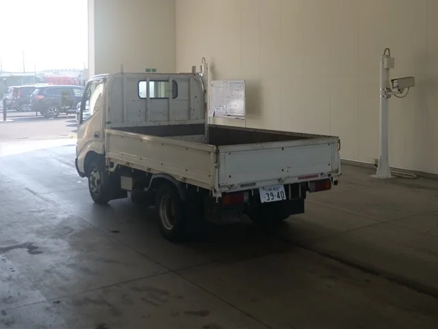 Hino Dutro  с аукциона в Японии
