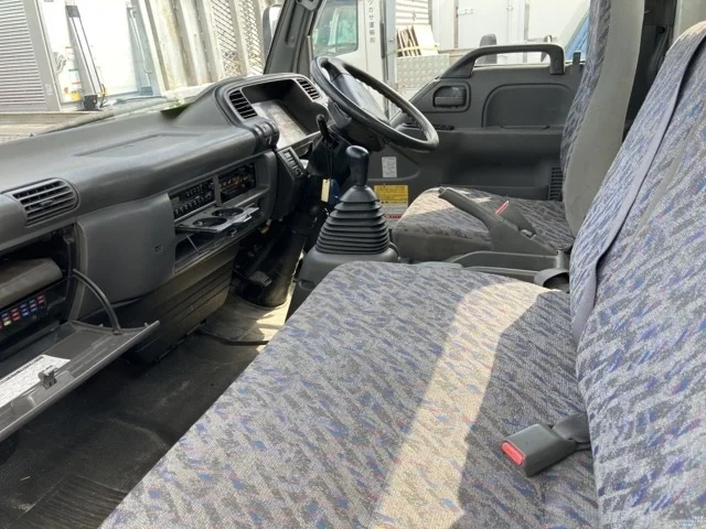 Isuzu Elf  с аукциона в Японии