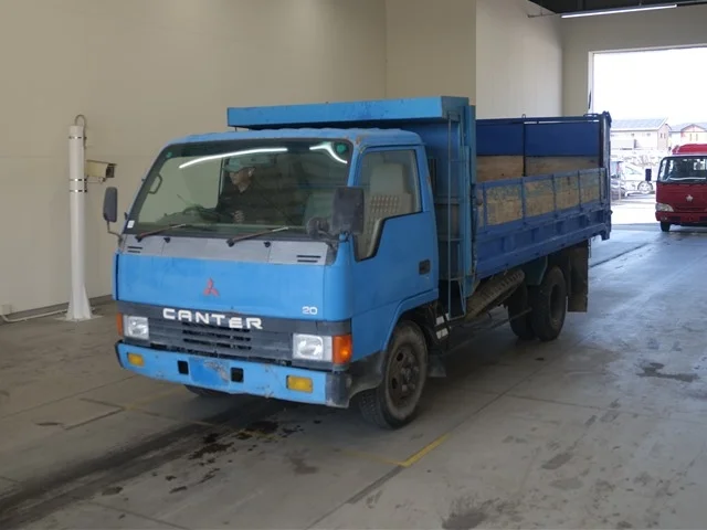 Mitsubishi Fuso Canter  с аукциона в Японии